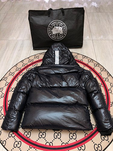 Canada Goose Black Freestyle Cropped Down Jacket