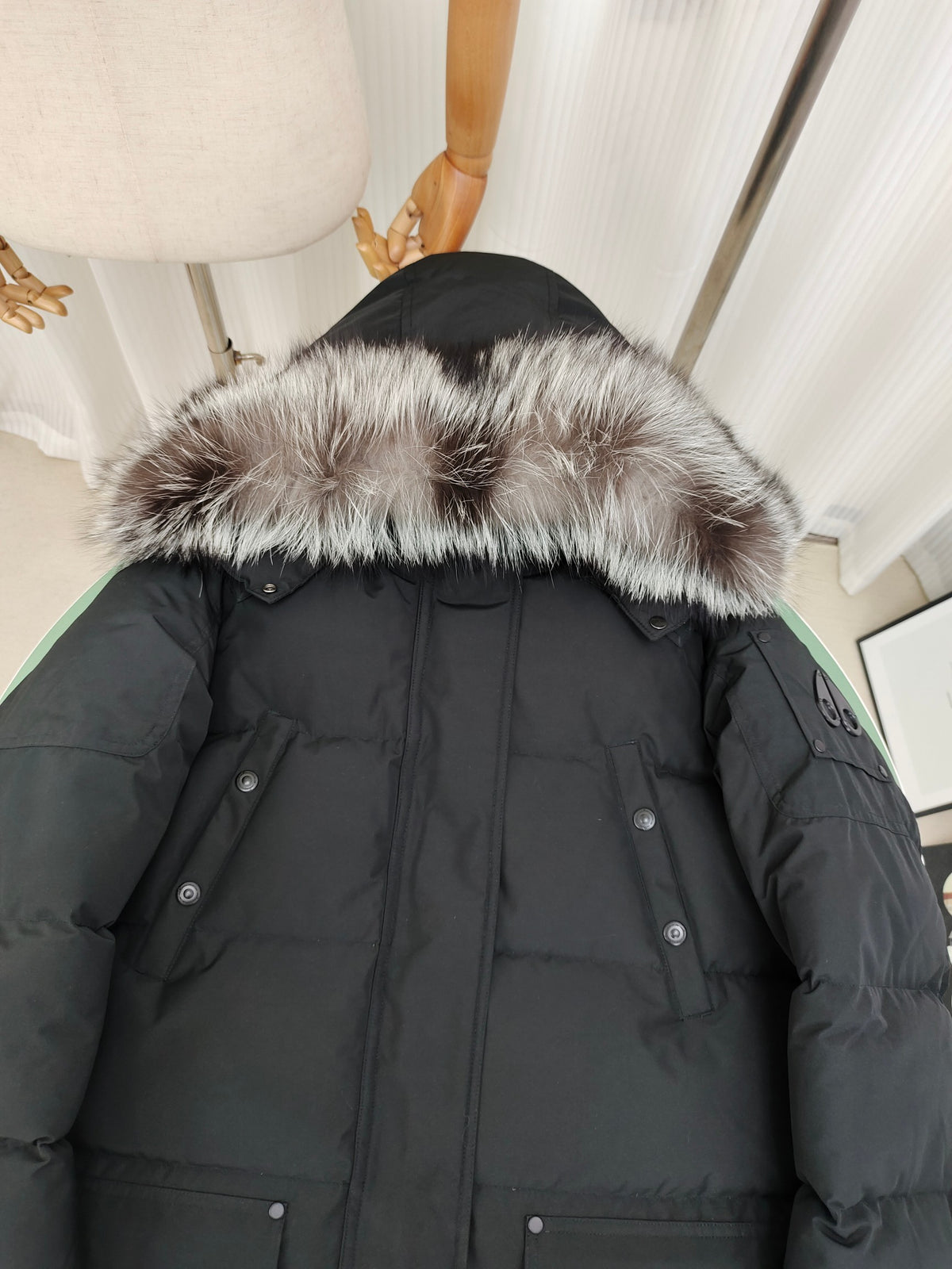 Moose Knuckles Black Wyndham Down Parka