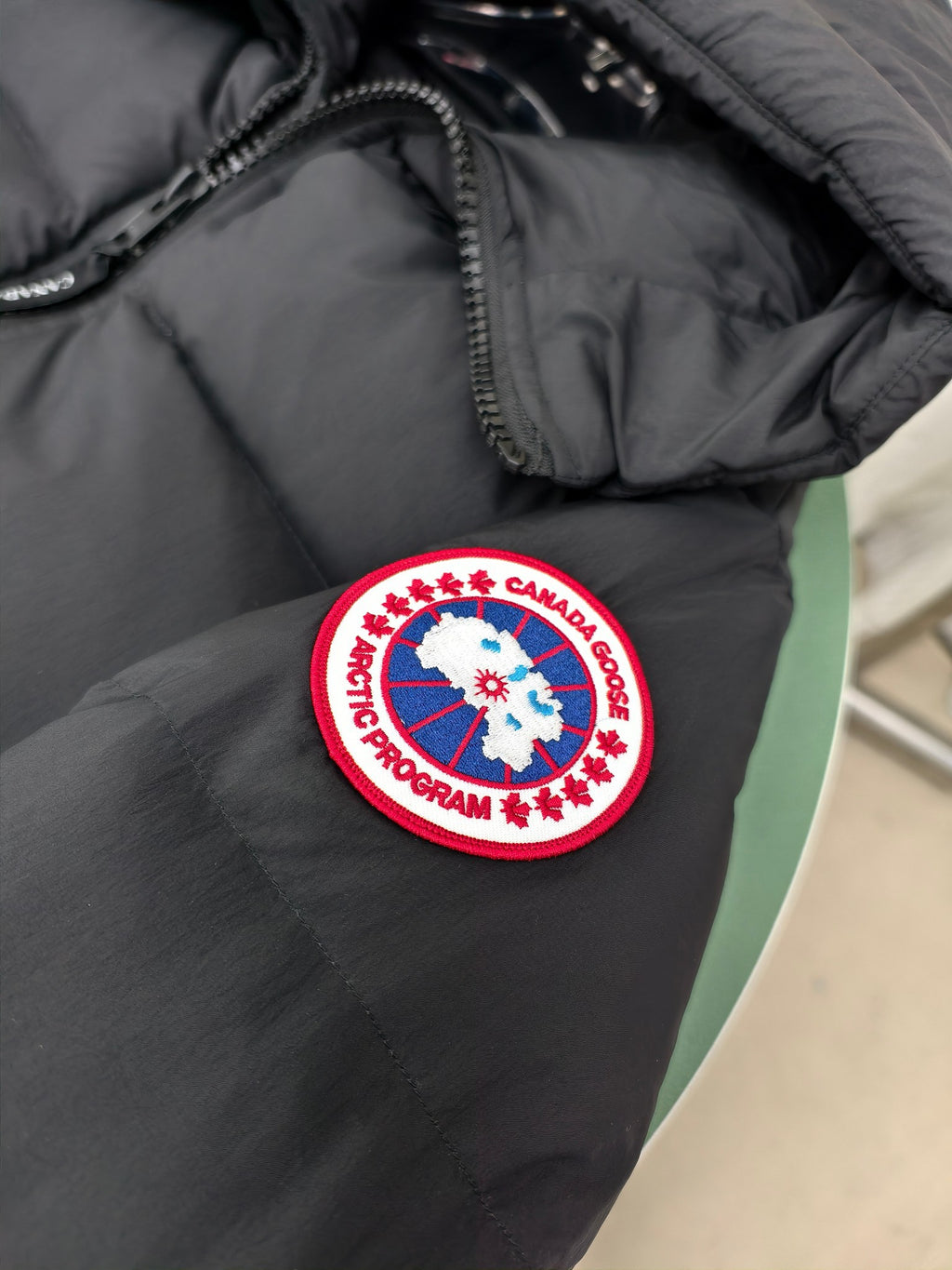 Canada Goose Black Oversized Puffer Down Hooded Jacket