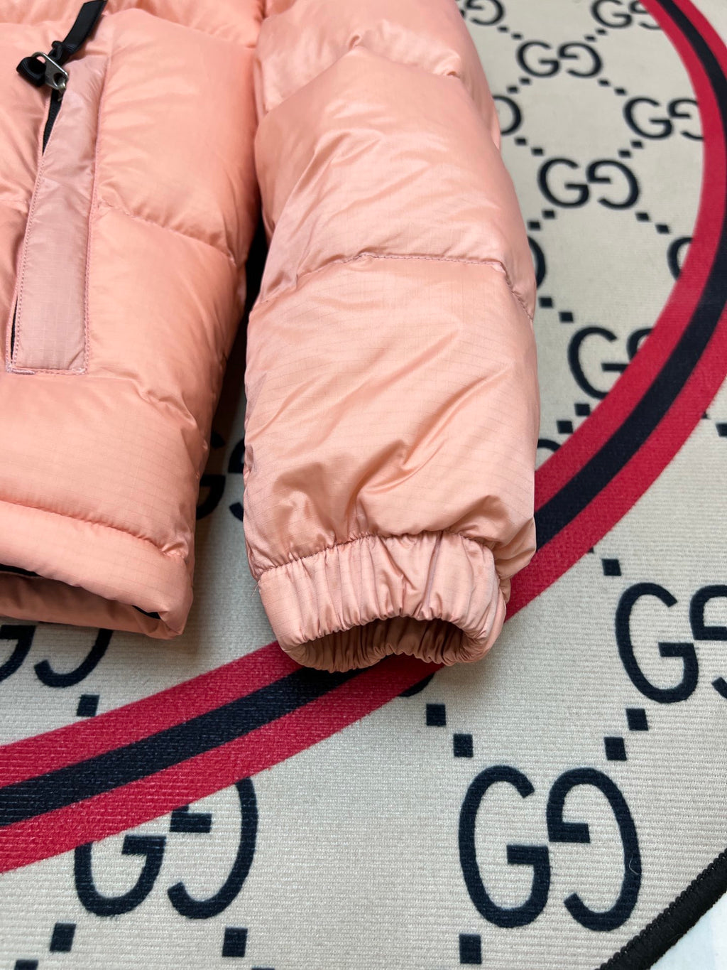 The North Face Pink & Black Nuptse 700-Fill Hooded Down Jacket