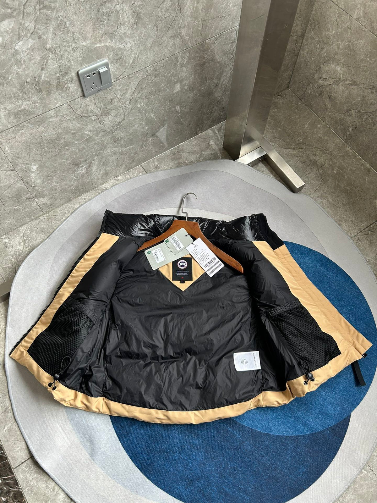 Canada Goose Sand Matte Down Vest