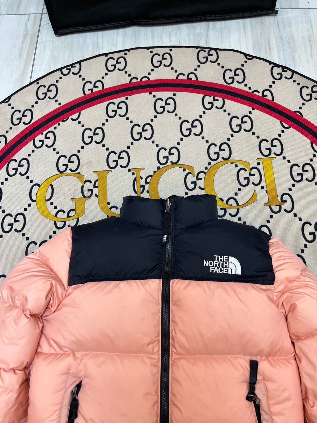 The North Face Pink & Black Nuptse 700-Fill Hooded Down Jacket